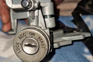 blocchetto di accensione mitsubishi pajero