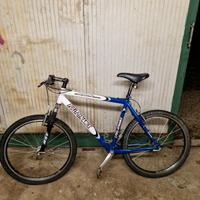 Bicicletta Full Dynamix