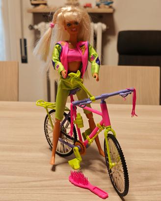 Barbie Bicyclin' Mattel 1993 in bicicletta vintage