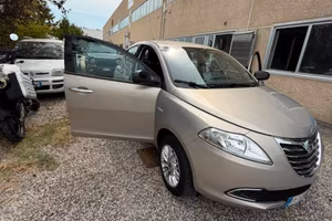 Lancia Ypsilon Ypsilon III 2011 0.9 t.air Silver e