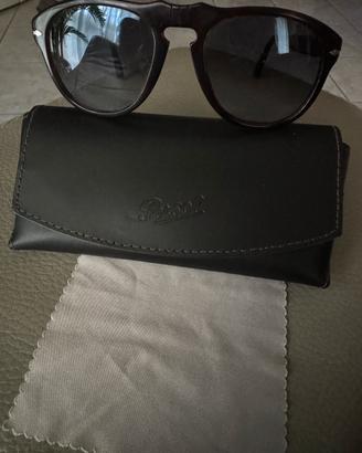 Occhiali da sole unisex Persol con lenti azzurre