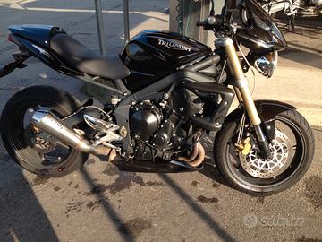Triumph Street Triple (2009)