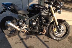 Triumph Street Triple (2009)