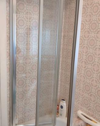 PARETE PIEGHEVOLE PER VASCA DA BAGNO