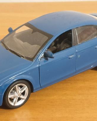 Modellino AUDI A4 SALOON 2008 NewRay scala 1/24