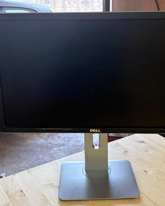 Monitor DELL modello P2214 hb