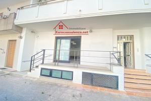 Locale nel centro di Alliste