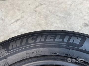 Pneumatico MICHELIN CROSSCLIMATE 2 215/60 R17 96 H - Norauto