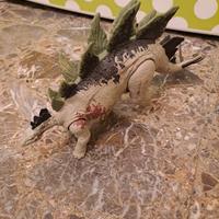Stegosauro jurassic world 