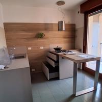 cucina componibile con penisola marca Modulnova