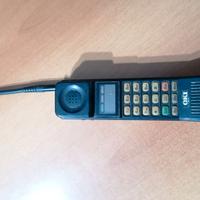 cellulare vintage OKI 700