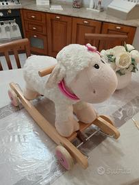 Dondolo pecora per bambini 