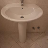 lavandino con colonna 