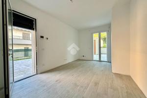 2 LOCALI A CAROBBIO DEGLI ANGELI