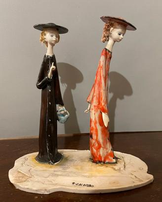 Scultura A. Colombo Lo Scricciolo DAME A PASSEGGIO