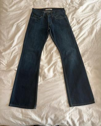 512 bootcut levis