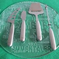Set coltelli e piatto per formaggio