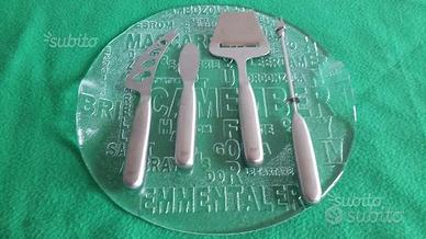 Set coltelli e piatto per formaggio
