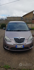 Lancia musa benzina e GPL in condizioni splendide