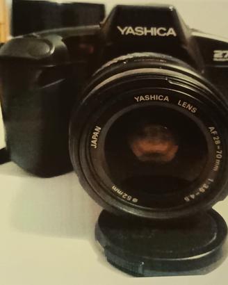 Reflex 35mm a pellicola YASHICA 270 AF