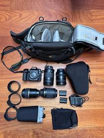 Reflex Nikon D7500 + 4 obiettivi + flash e borsa