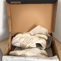 New Balance 9060 Beige/ Bianco