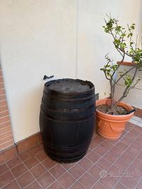 BOTTE CON TAVOLO E TINOZZA