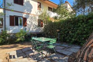 Appartamento di 65 m² con 3 locali e box auto a Ro