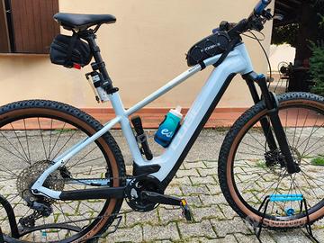 CUBE - E-bike 750 Wh