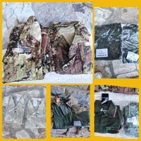 Splendido kit di articoli militari originali