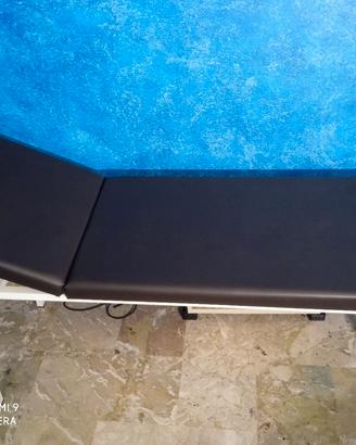 lettino medico in pelle