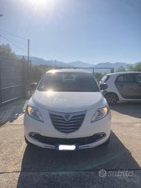 Lancia Ypsilon 0.9 Twin Turbo Ecochic Metano