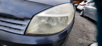 RENAULT SCENIC 2006 - FARO ANTERIORE SINISTRO