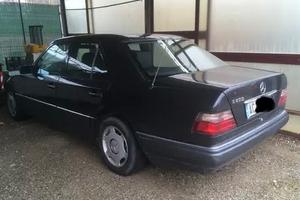 Mercedes E200 w124 ultima versione