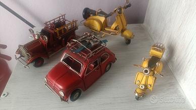 Collezione macchine in latta