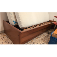 Letto singolo con cassettone in noce