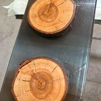 Sotto pentole e sotto bicchieri in legno.