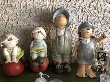 bambini contadini per accogliere gli ospiti in gia