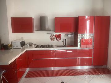 Cucina Scavolini rossa