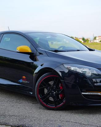 Renault Megane RS Red Bull Racing RB7 127/500