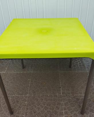 4 sedie + tavolo da giardino