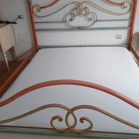 Struttura per letto matrimoniale 