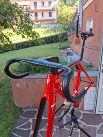 manubrio integrato Bontrager in carbonio