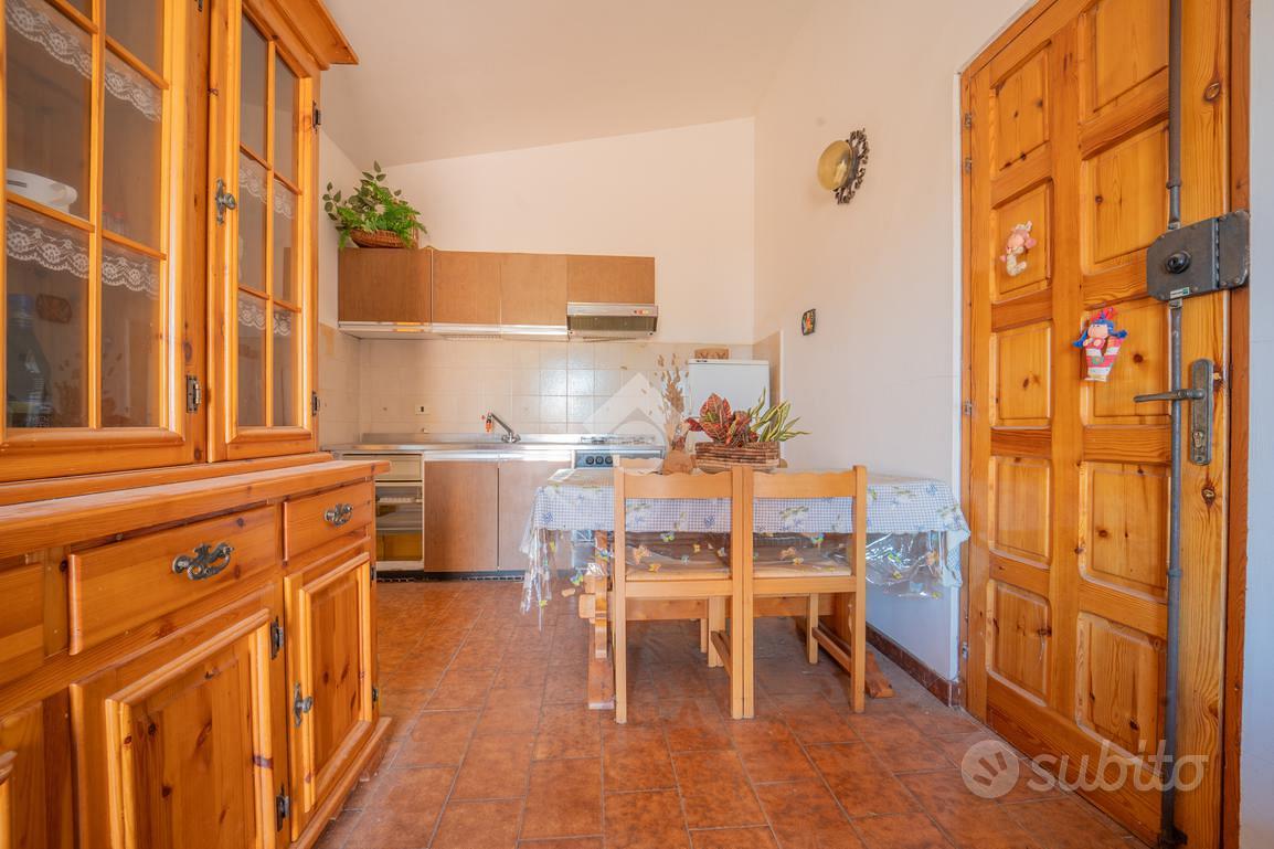 2 LOCALI A SAN TEODORO - Vista 6