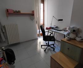 Stanza via Mazzini 152 a due minuti da università