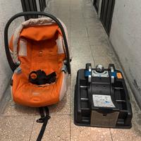 Ovetto peg perego con base isofix