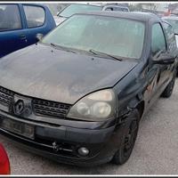 RENAULT Clio II per ricambi