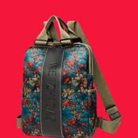 Zaino Donna alla moda. Nuovo!