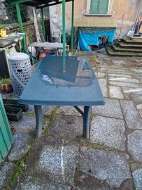 tavolo in plastica 