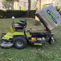 Trattorino tagliaerba